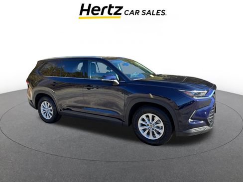 Used 2025 Toyota Grand Highlander XLE image 1
