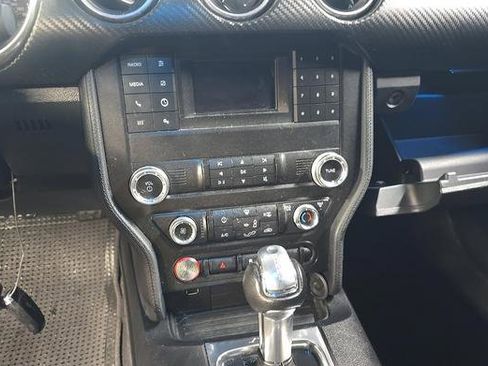 Used 2020 Ford Mustang Coupe RWD image 5