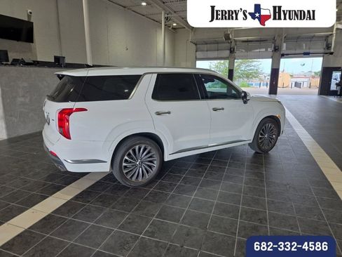 Used 2025 Hyundai Palisade Calligraphy image 5