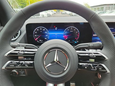 New 2025 Mercedes-Benz GLA 250 4MATIC image 15
