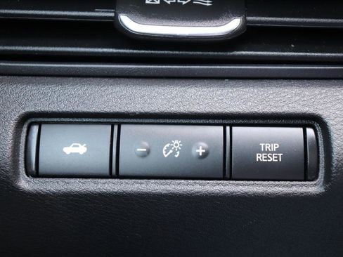 Used 2024 Nissan Altima 2.5 SV image 37