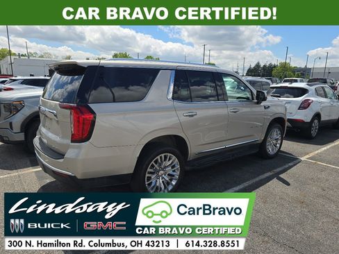 Used 2023 GMC Yukon SLT w/ SLT Premium Package AWD/4WD image 2