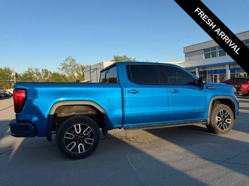 Used 2022 GMC Sierra 1500 AT4 w/ AT4 Premium Package AWD/4WD image 9