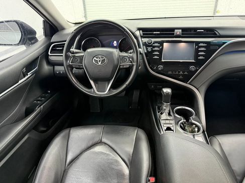 Used 2018 Toyota Camry XSE image 31