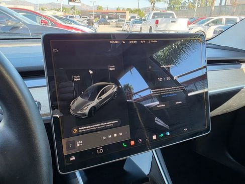 Used 2018 Tesla Model 3 Long Range image 33