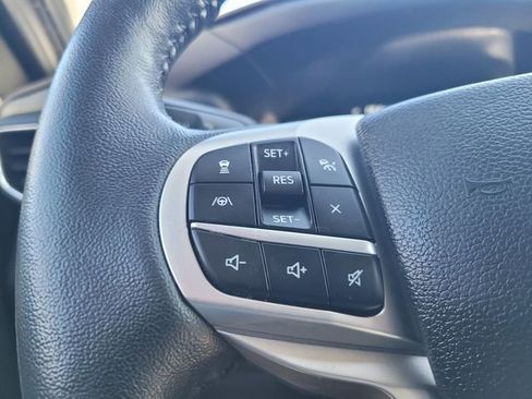 Certified 2022 Ford Explorer XLT w/ Equipment Group 202A image 27