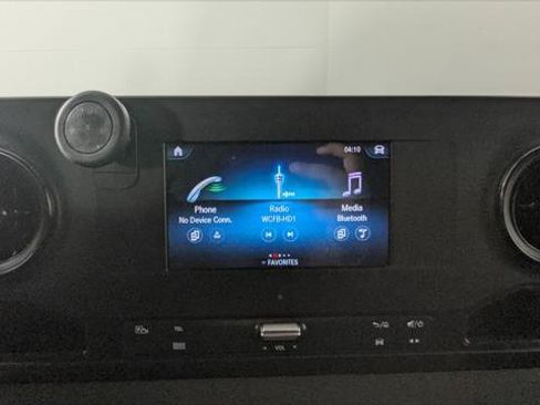 Used 2022 Mercedes-Benz Sprinter 2500 image 24