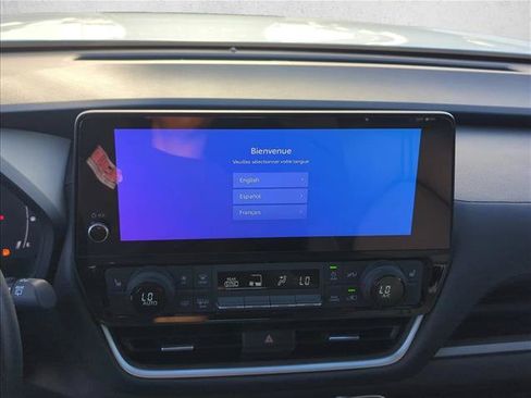 Used 2025 Toyota Grand Highlander FWD image 22