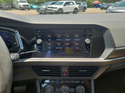 Used 2021 Volkswagen Jetta SEL Premium FWD image 14
