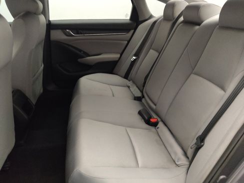 Used 2018 Honda Accord LX image 18
