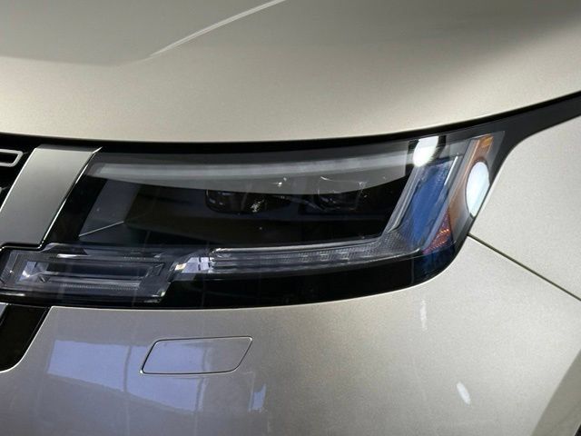 New 2026 Land Rover Range Rover SE AWD/4WD image 12