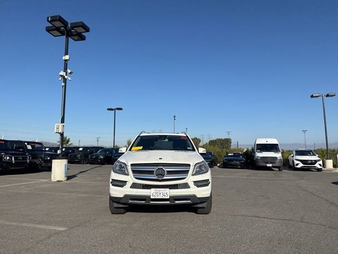 Used 2013 Mercedes-Benz GL 450 4MATIC image 2