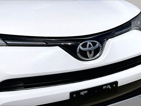 Used 2016 Toyota RAV4 XLE AWD/4WD image 30