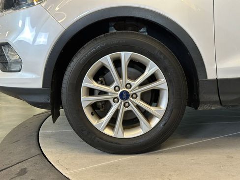 Used 2018 Ford Escape SE FWD image 26