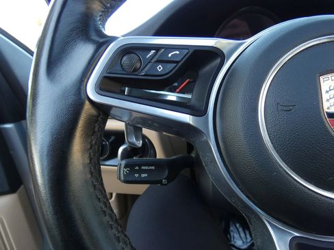 Used 2019 Porsche Macan image 66