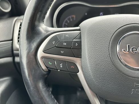 Used 2020 Jeep Grand Cherokee Altitude image 10