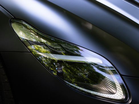 Used 2025 Aston Martin DB12 Convertible RWD image 48