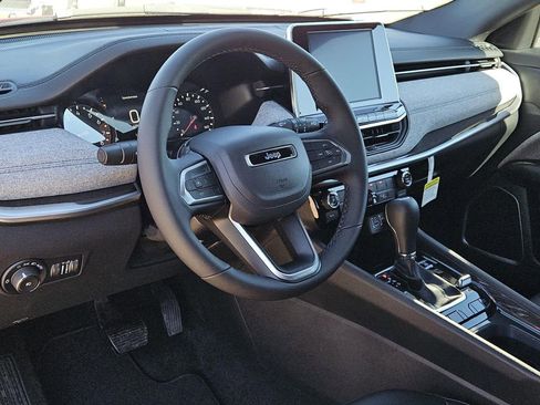 New 2026 Jeep Compass Latitude image 23