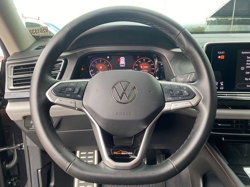 Used 2026 Volkswagen Atlas Peak Edition AWD/4WD image 32