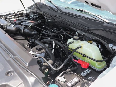 Used 2022 Ford F350 XL w/ Power Equipment Group image 13