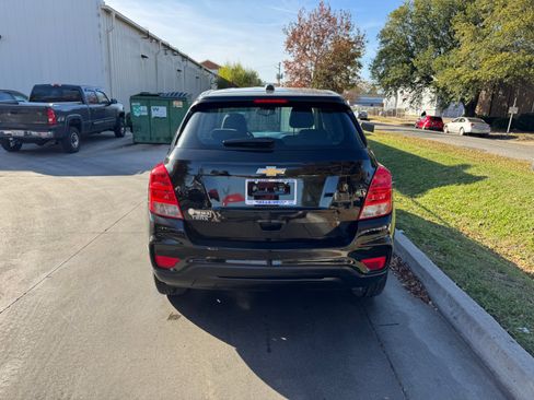 Used 2017 Chevrolet Trax LS image 10