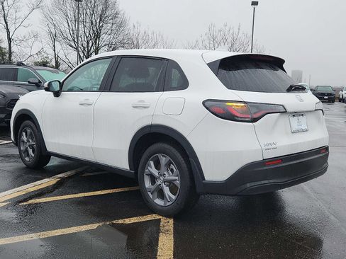 Certified 2026 Honda HR-V LX image 4