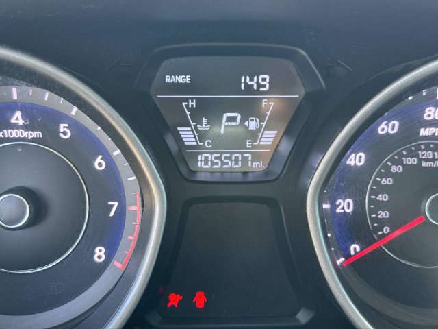 Used 2015 Hyundai Elantra SE w/ Option Group 02 FWD image 26