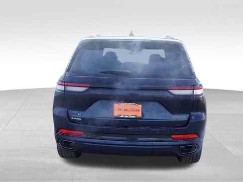 Used 2023 Jeep Grand Cherokee 30th Anniversary AWD/4WD image 6