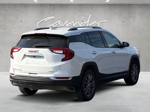 Used 2023 GMC Terrain SLT AWD/4WD image 16