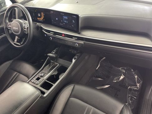 Used 2024 Kia Sorento S image 24