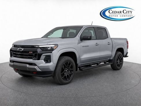 Used 2024 Chevrolet Colorado Z71 w/ LPO, Dark Essentials Package AWD/4WD image 1