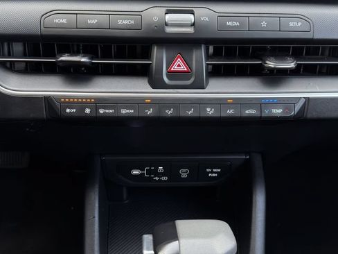 Used 2025 Kia K4 FWD image 19