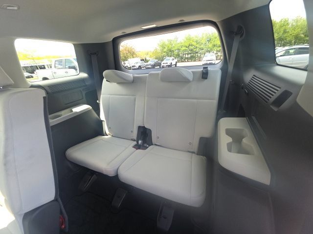 Used 2025 Hyundai Santa Fe SE AWD/4WD image 30