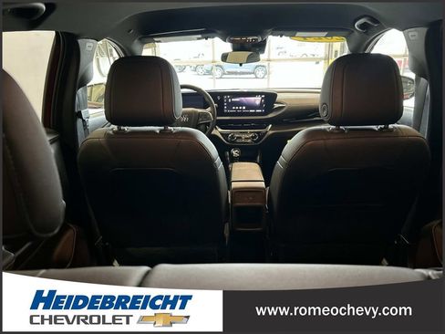 Certified 2024 Buick Envista Sport Touring w/ Convenience I Package image 30