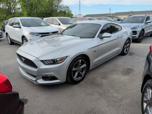 Used 2015 Ford Mustang Coupe w/ Equipment Group 051A RWD image 2