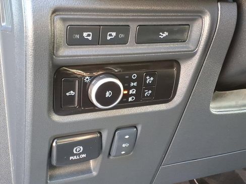 Used 2023 Ford F150 Lariat image 23