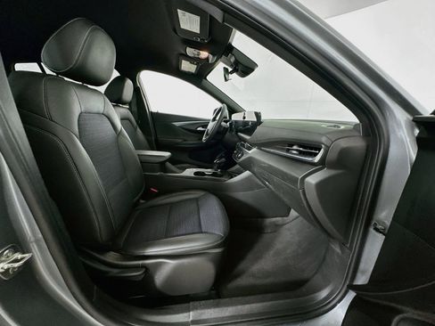 Used 2024 Buick Envista Preferred w/ Convenience II Package FWD image 30