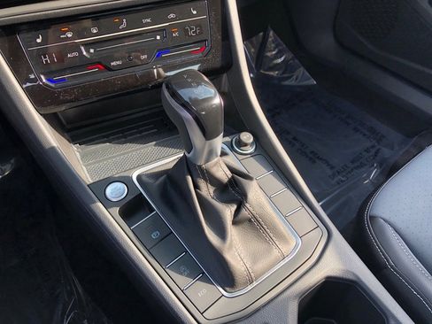 New 2026 Volkswagen Jetta SE image 32