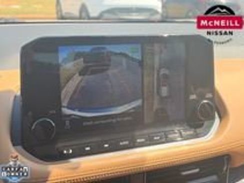 Used 2023 Nissan Rogue Platinum AWD/4WD image 20