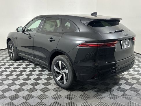 Used 2025 Jaguar F-PACE R-Dynamic S image 2
