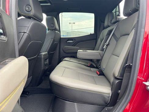 New 2026 Chevrolet Colorado ZR2 w/ Off-Road Front Bumper Package image 29