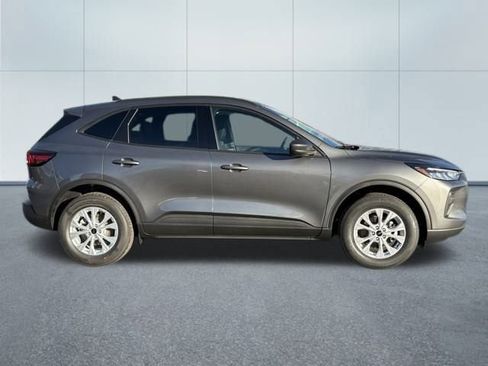 Used 2026 Ford Escape Active w/ Tech Pack #1 AWD/4WD image 2
