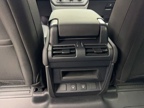 Used 2025 Land Rover Defender 110 S image 70