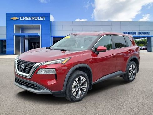 Used 2022 Nissan Rogue SV AWD/4WD image 2