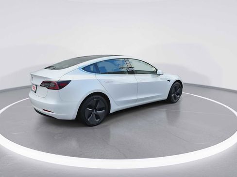 Used 2020 Tesla Model 3 Standard Range Plus image 8