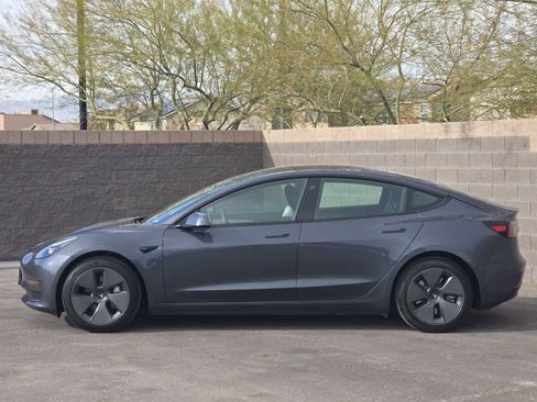 Used 2023 Tesla Model 3 Standard Range image 6