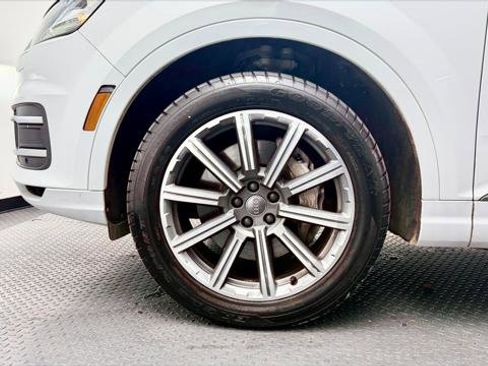 Used 2018 Audi Q7 3.0T Premium Plus AWD/4WD image 32