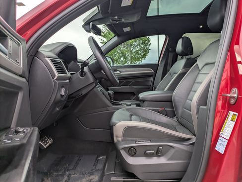 Used 2020 Volkswagen Atlas Cross Sport SEL Premium R-Line AWD/4WD image 17