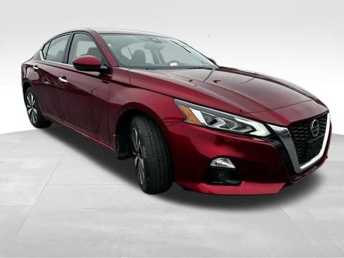 Used 2019 Nissan Altima 2.5 SL image 2