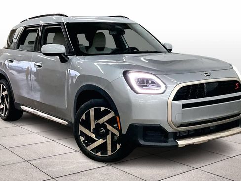 Used 2025 MINI Cooper Countryman S image 2